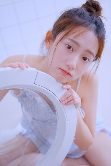 美剧你第一季未删减版