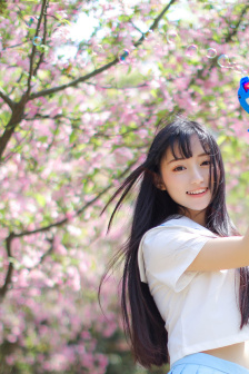 明星专题：李霄云